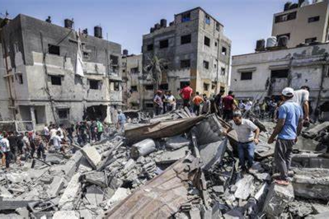 Au moins 36 personnes tuées par une frappe israélienne dans le centre de Gaza